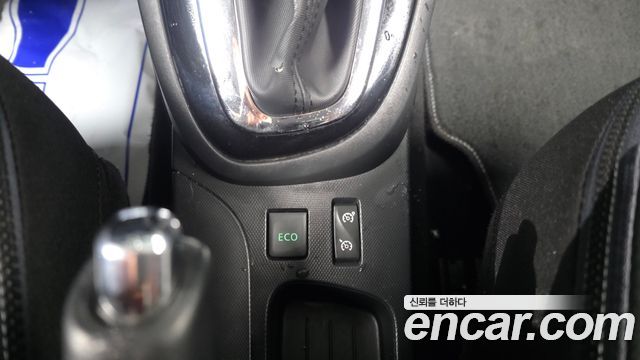 Renault Korea QM3 2015 — photo 18