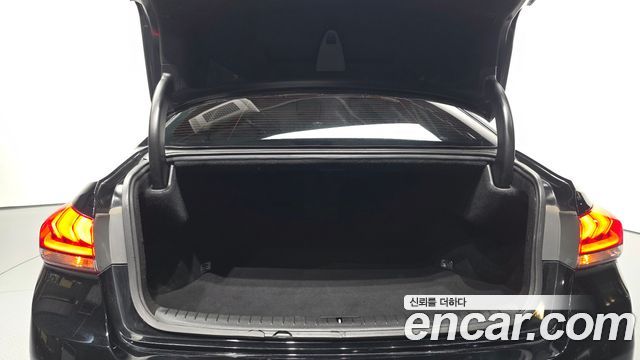 Hyundai Genesis 2015 — photo 26