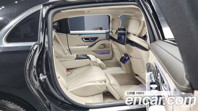 Mercedes-Benz S-Class 2021 — photo 11