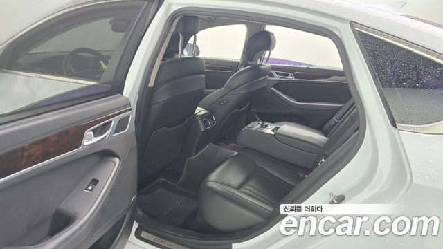 Hyundai Genesis 2015 — photo 12