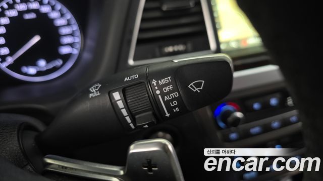Hyundai Genesis 2015 — photo 18