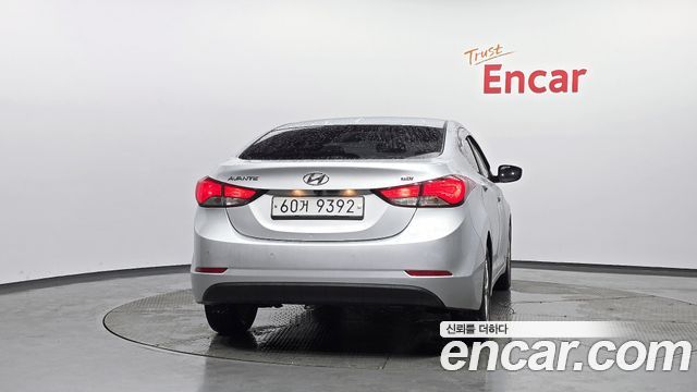 Hyundai AVANTE 2014 — photo 4