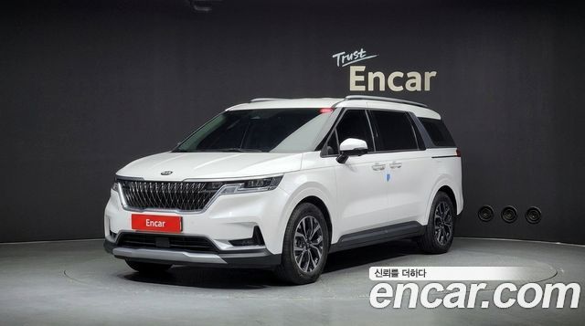 Kia Canival 2021 — photo 1