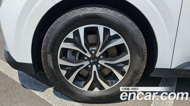Kia Canival 2021 — photo 5