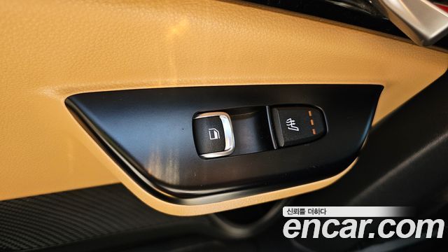 Kia Canival 2021 — photo 17