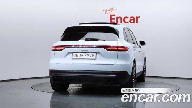 Porsche Cayenne 2020 — photo 4