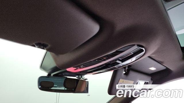 Porsche Cayenne 2020 — photo 27