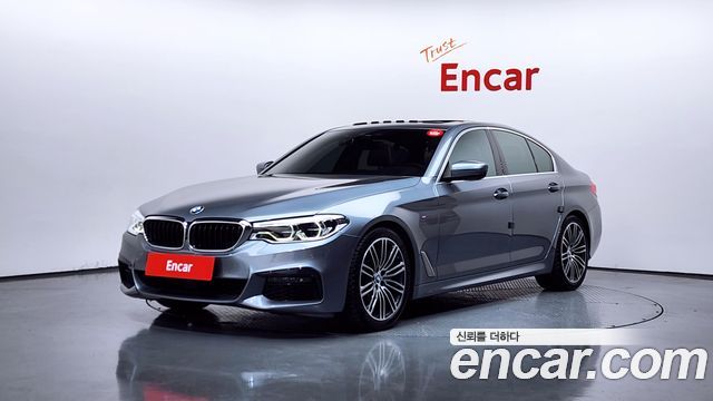 BMW 5-Series 2019 — photo 1
