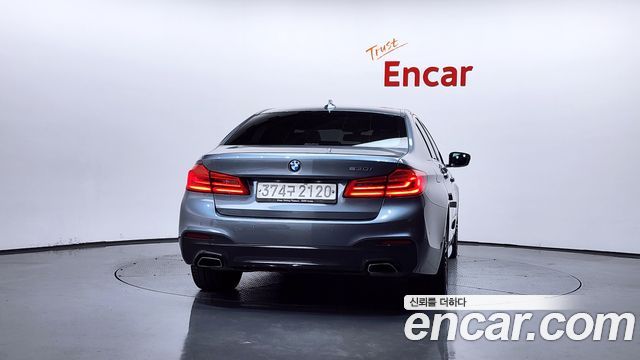 BMW 5-Series 2019 — photo 4