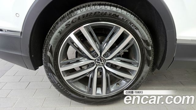 Volkswagen Tiguan 2024 — photo 5