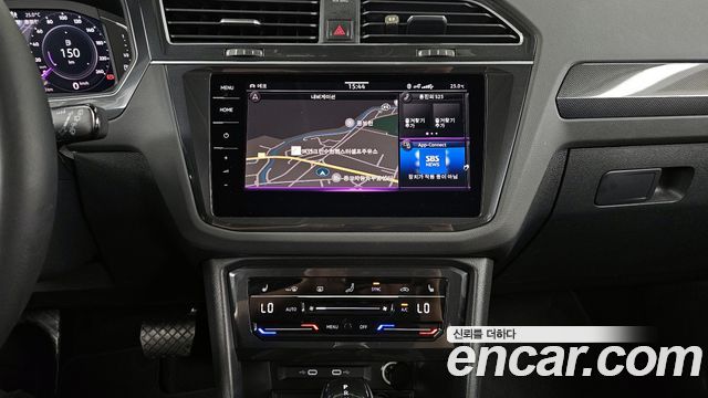 Volkswagen Tiguan 2024 — photo 14