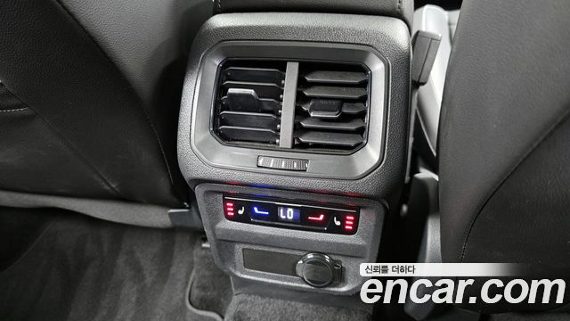 Volkswagen Tiguan 2024 — photo 19