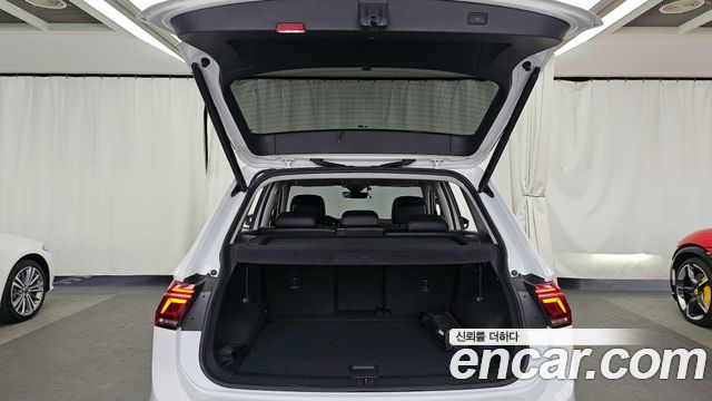 Volkswagen Tiguan 2024 — photo 20
