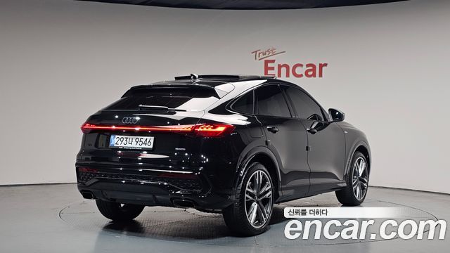 Audi Q5 2025 — photo 2