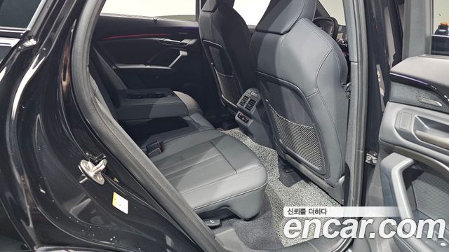 Audi Q5 2025 — photo 17
