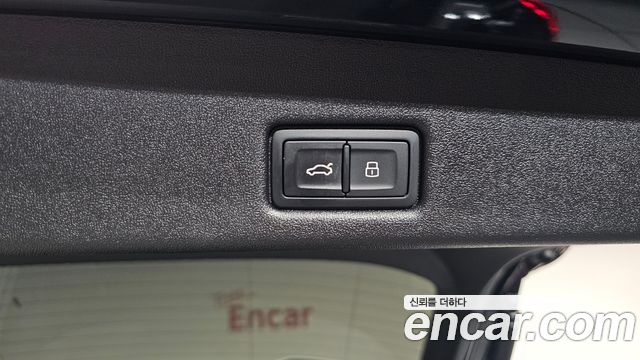 Audi Q5 2025 — photo 36