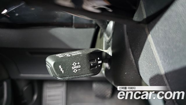 Audi e-tron 2020 — photo 12