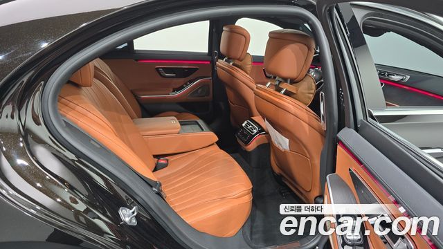 Mercedes-Benz S-Class 2021 — photo 16