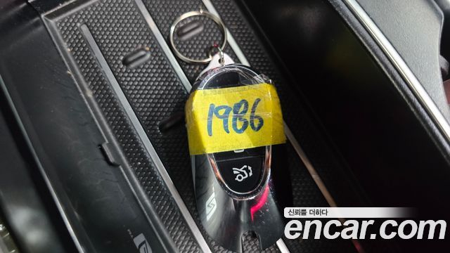 Mercedes-Benz S-Class 2021 — photo 30