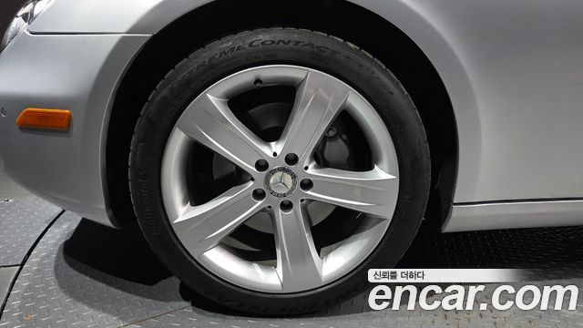 Mercedes-Benz CLS-Class 2009 — photo 5