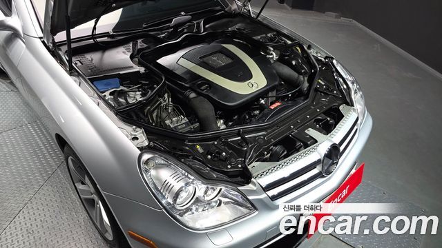 Mercedes-Benz CLS-Class 2009 — photo 6