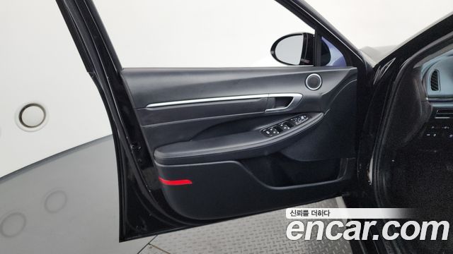 Hyundai Sonata 2022 — photo 14