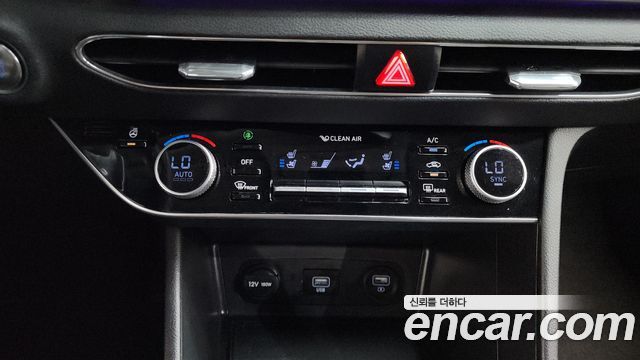 Hyundai Sonata 2022 — photo 31
