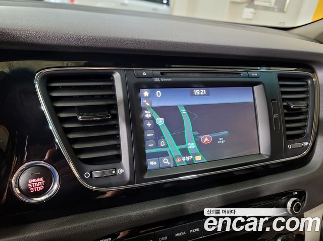 Kia Canival 2017 — photo 13
