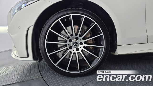 Mercedes-Benz CLS-Class 2020 — photo 5