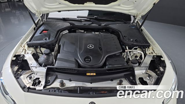 Mercedes-Benz CLS-Class 2020 — photo 6