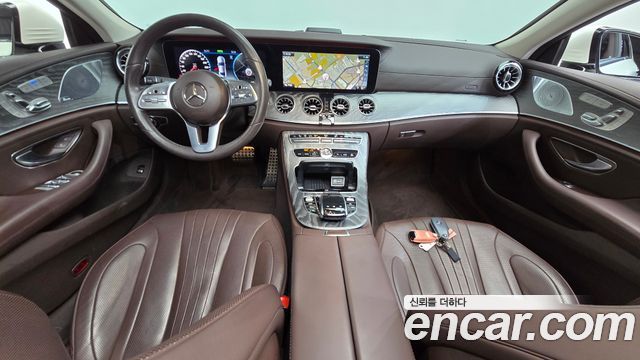 Mercedes-Benz CLS-Class 2020 — photo 10