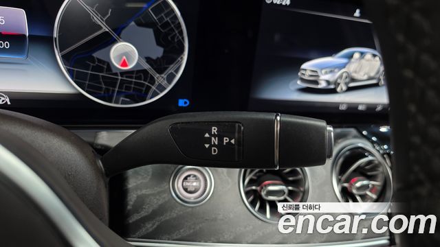 Mercedes-Benz CLS-Class 2020 — photo 12