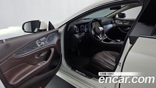 Mercedes-Benz CLS-Class 2020 — photo 13
