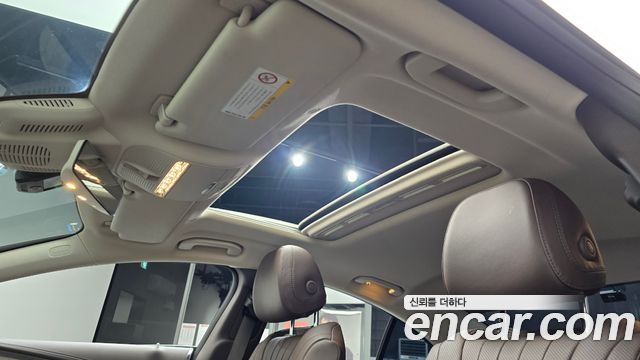Mercedes-Benz CLS-Class 2020 — photo 23