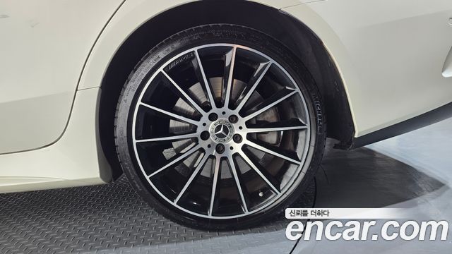 Mercedes-Benz CLS-Class 2020 — photo 7