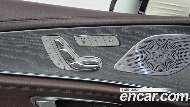 Mercedes-Benz CLS-Class 2020 — photo 29