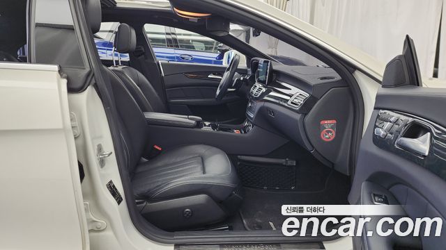 Mercedes-Benz CLS-Class 2016 — photo 11