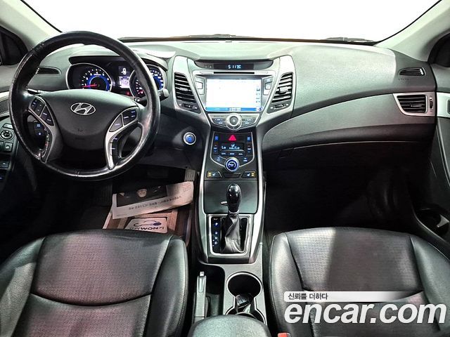 Hyundai AVANTE 2014 — photo 8