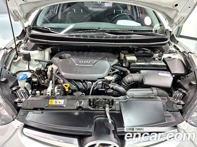 Hyundai AVANTE 2014 — photo 11
