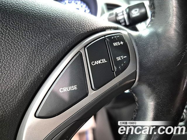 Hyundai AVANTE 2014 — photo 14