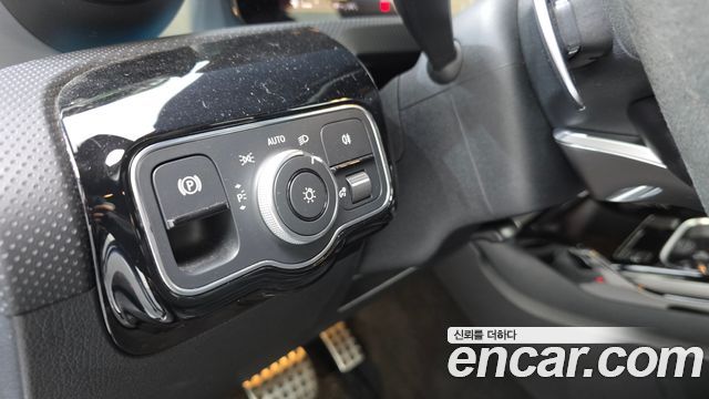Mercedes-Benz CLA-Class 2023 — photo 21