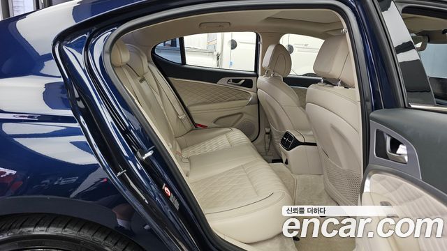Genesis G70 2019 — photo 18