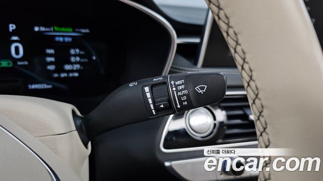 Genesis G70 2019 — photo 28