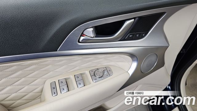 Genesis G70 2019 — photo 29
