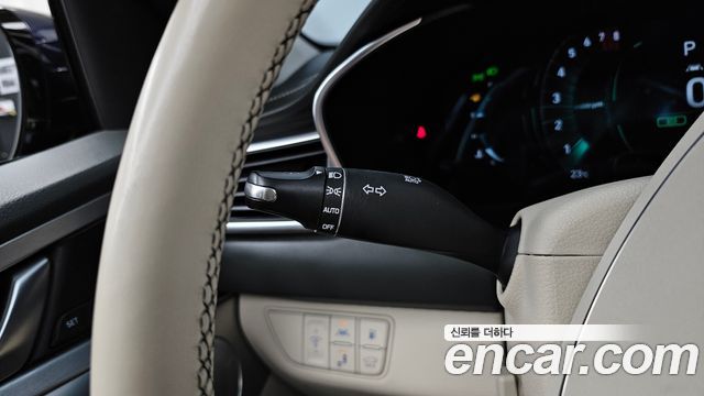 Genesis G70 2019 — photo 32