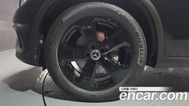 Mercedes-Benz GLC-Class 2019 — photo 5