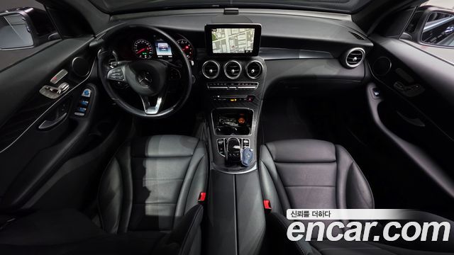 Mercedes-Benz GLC-Class 2019 — photo 10