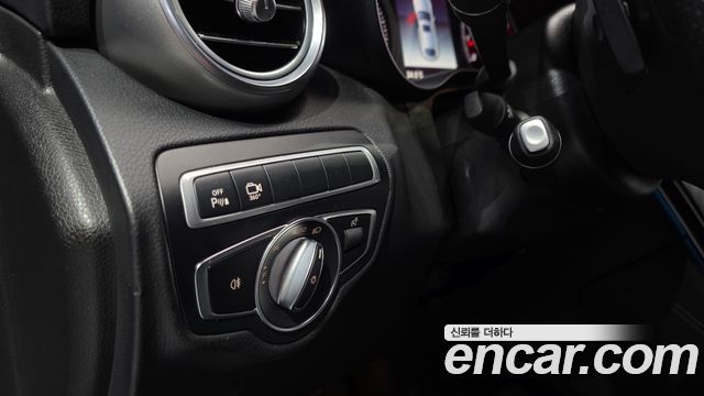 Mercedes-Benz GLC-Class 2019 — photo 18