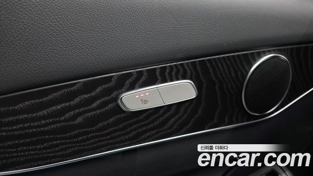 Mercedes-Benz GLC-Class 2019 — photo 25
