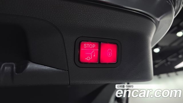 Mercedes-Benz GLC-Class 2019 — photo 26